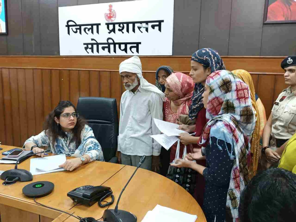 Allegations of pollution from poultry farm, CTM orders investigation