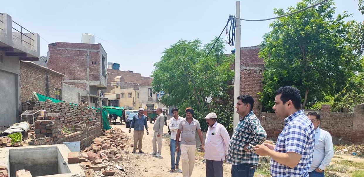 The team that arrived to remove the encroachment at Chilli Lake was abused