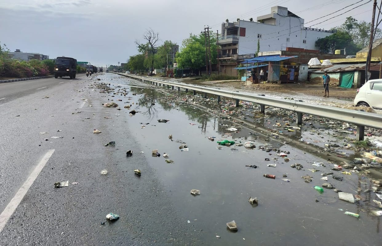 Cleanliness derailed on 46-km highway, with garbage clogging drains at 14 locations.