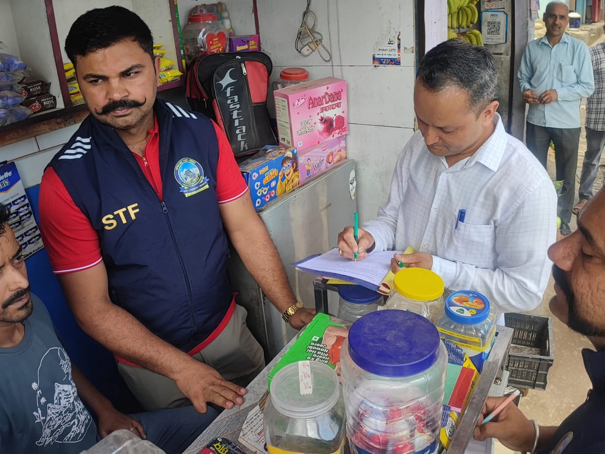 25 challans issued for selling tobacco in public places