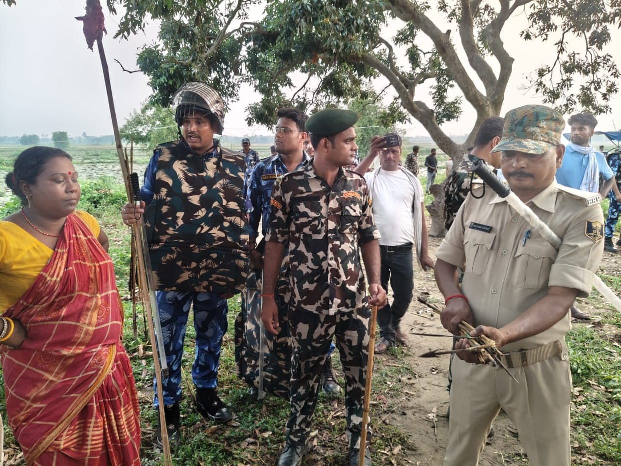 Police Team Attacked with Arrows and Stones During Encroachment Drive; Guard Critically Injured, 7 Arrested