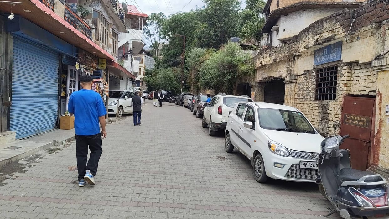 Panchayat Samiti elections: Eyes remained fixed on the results, crowds increased in the afternoon.
