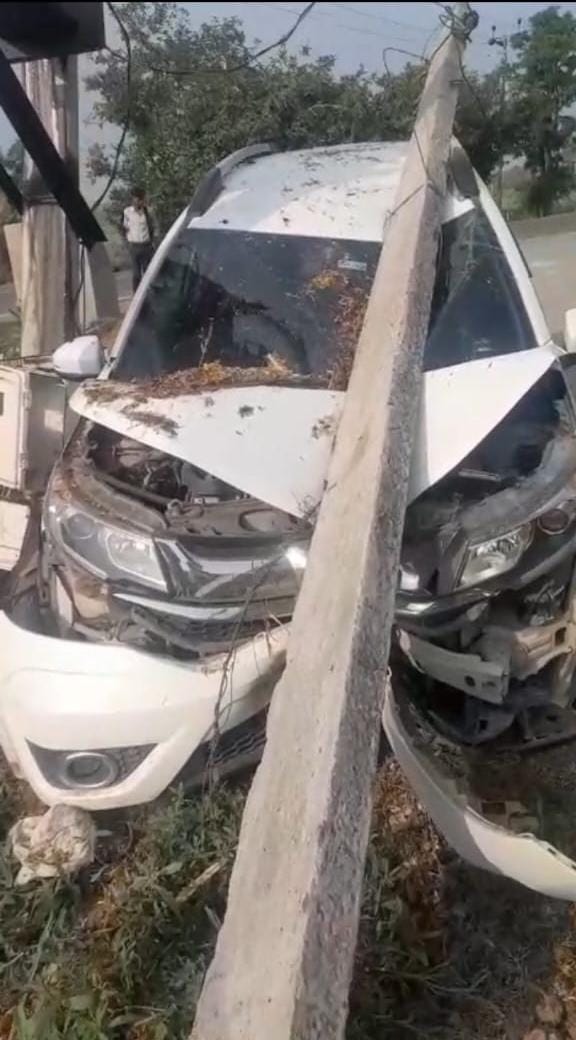 Car collides with transformer at Matahiya turn