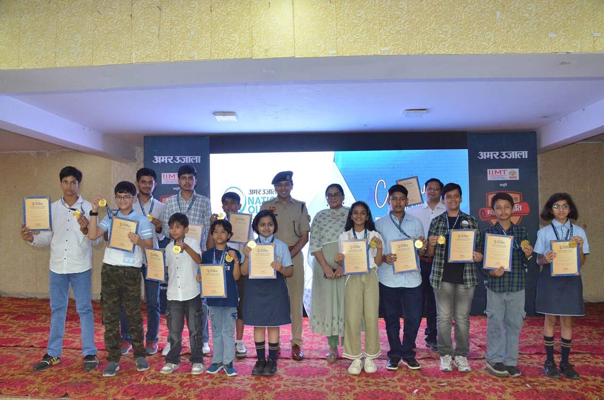 The faces of the meritorious students blossomed after receiving medals and certificates.