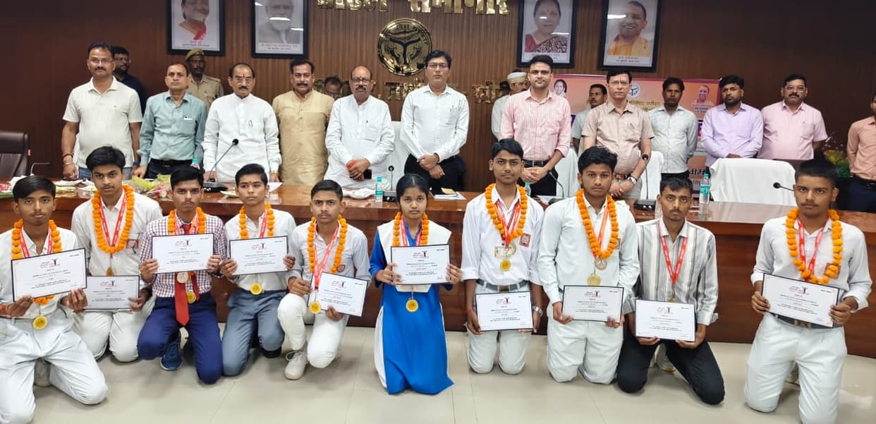 Respect for meritorious students, encouragement for success