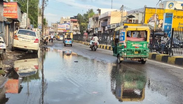 Waterlogging increases the risk of dengue and malaria, health department intensifies larva testing