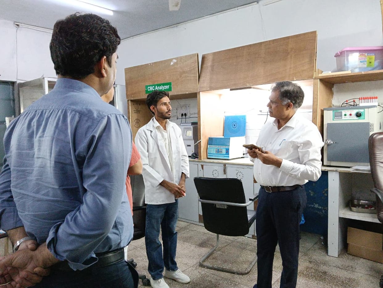 Health Director inspected Civil Hospital and Boandkalan CHC, expressed displeasure over the cleanliness system