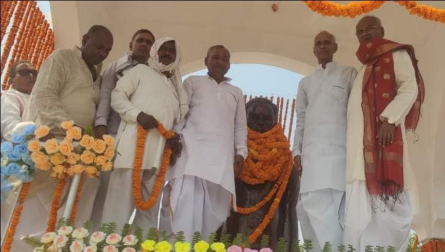 Late Ganji Prasad was an example of sacrifice, struggle and public service: Ramkishun