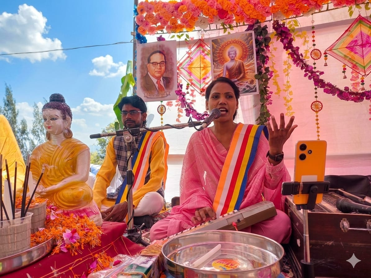 The teachings of Mahatma Buddha give the message of unity and non-violence, Buddha Katha is being organised in the village Malikpur of the area.