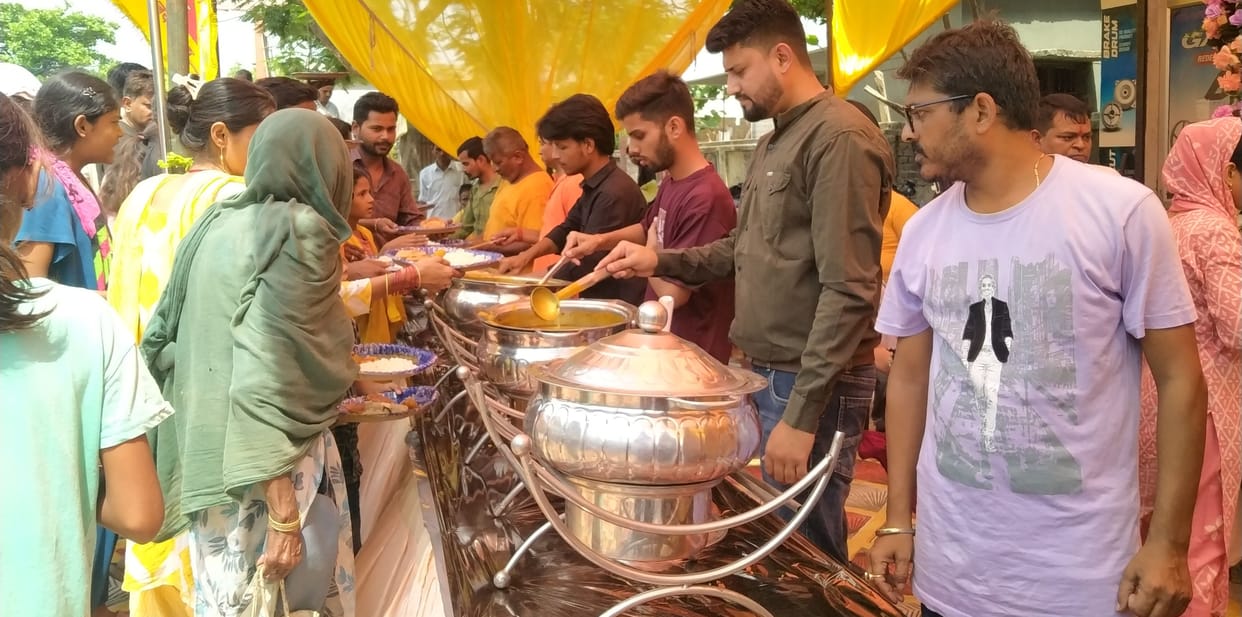 Born on Tuesday, only brings good fortune, auspicious Hanuman