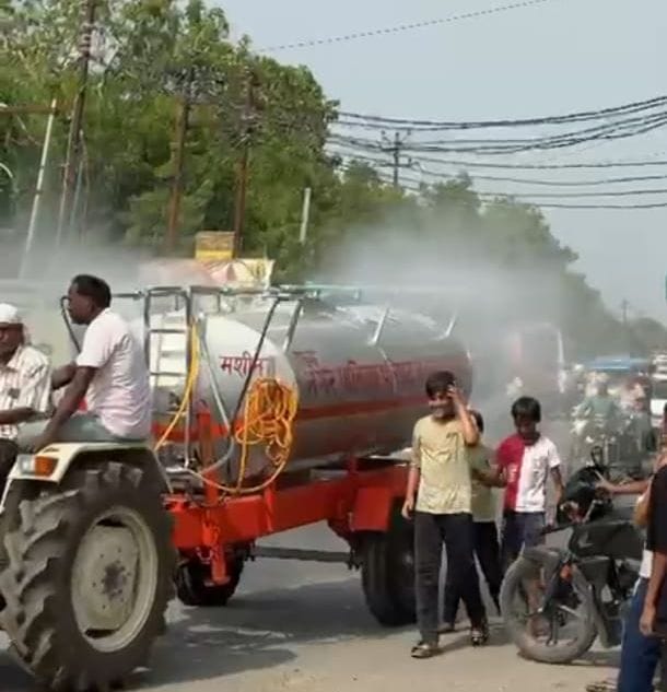 The municipality sprayed water from a tanker, and the children had fun