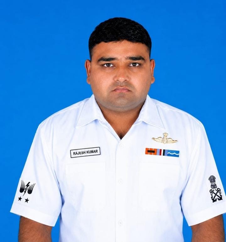 Martyr soldier Rajesh was given a tearful farewell