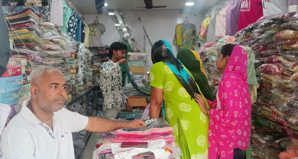 Cloth merchants are luring customers with sales