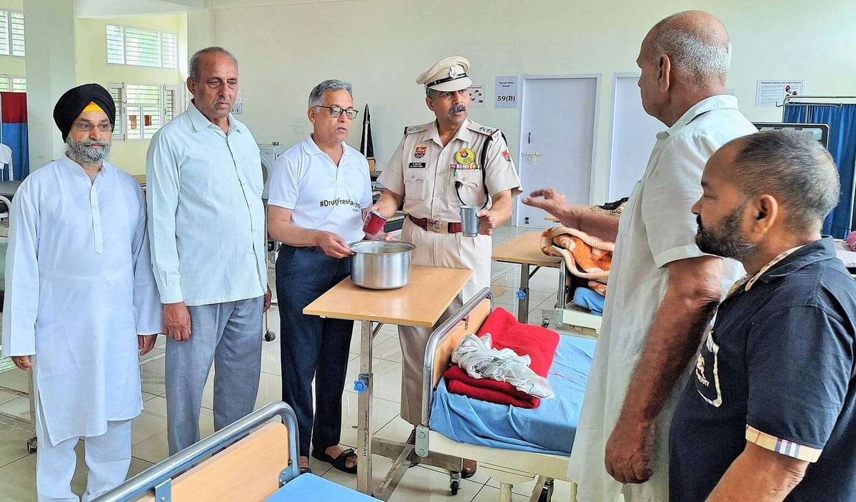 Distribution of milk and juice on World Milk Day