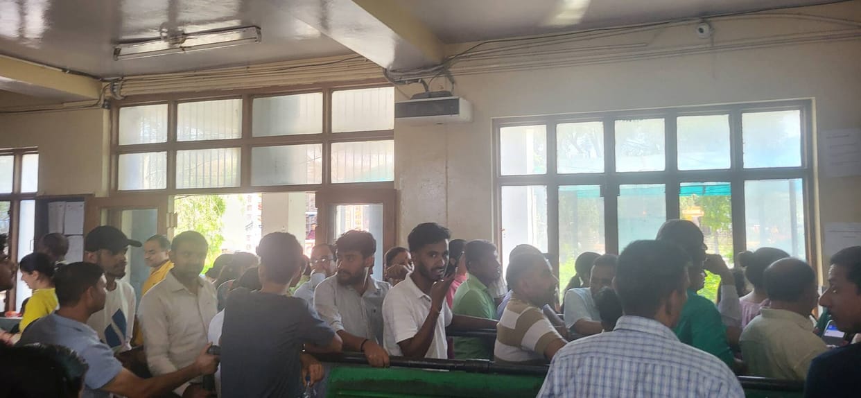 Crowd of patients gathered at District Hospital Bilaspur