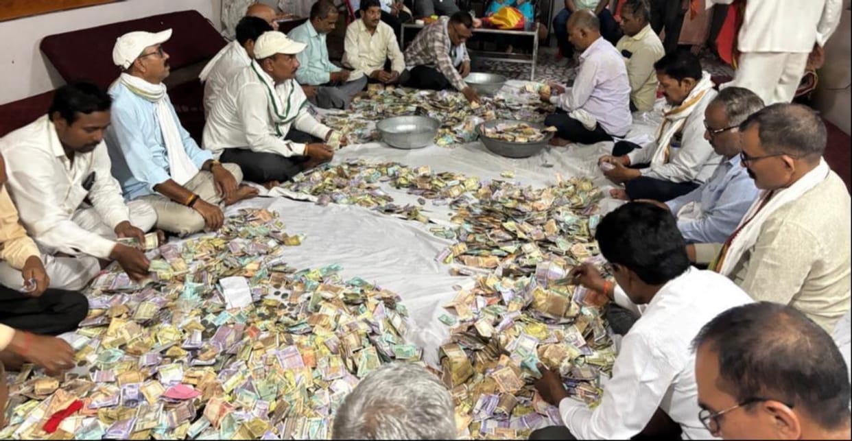Three donation boxes of Maa Vindhyavasini Dham were counted, and Rs 22.18 lakh was found.