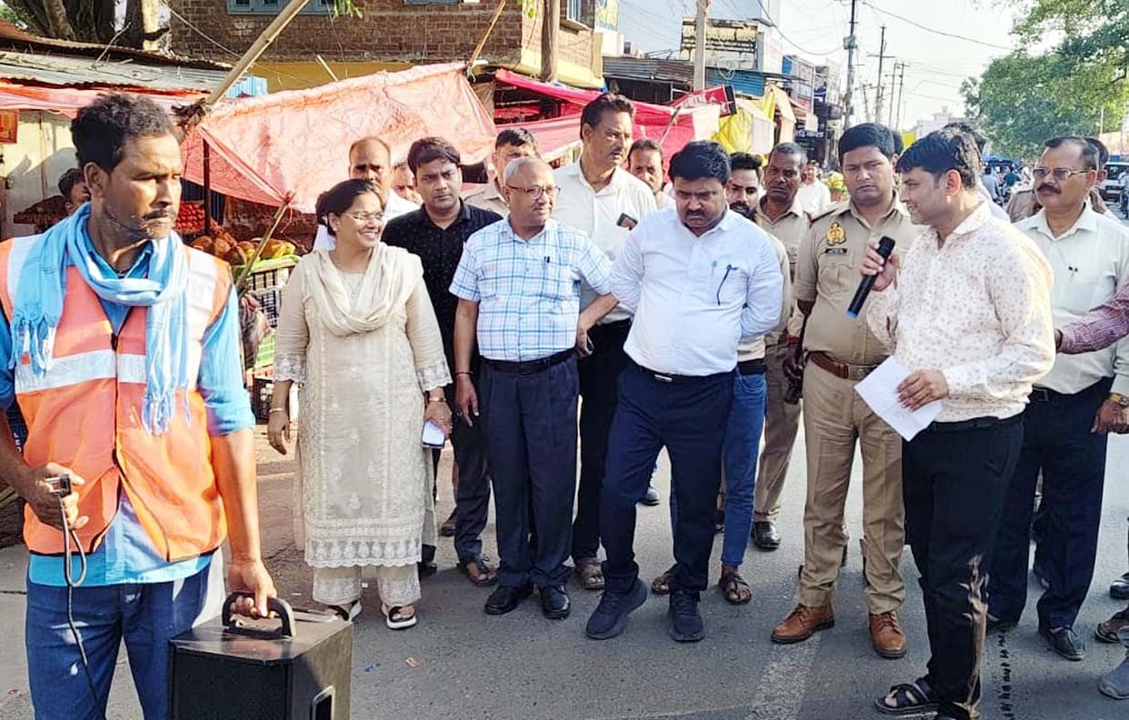 Encroachers in front of the bus stand have been issued a warning.