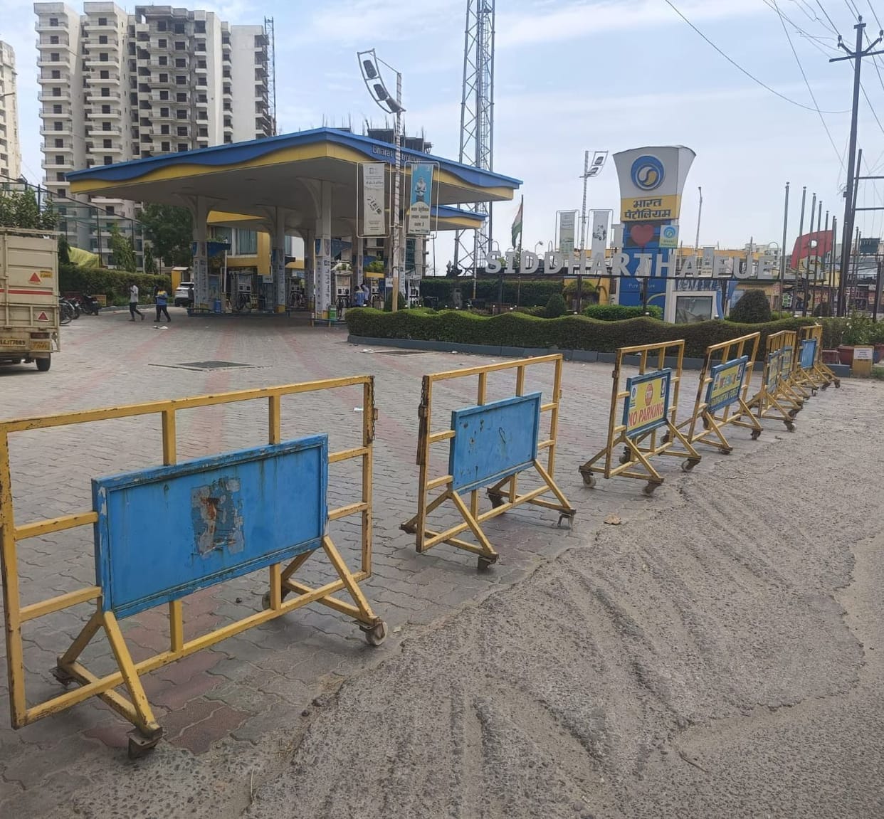 Sale of Loose Diesel Halted; Crisis Over Running Generators in Housing Societies Deepens