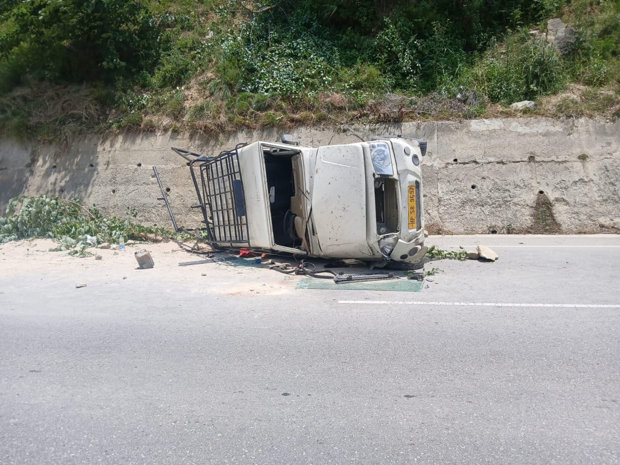 Jeep falls from under-construction road in Talogi, driver injured