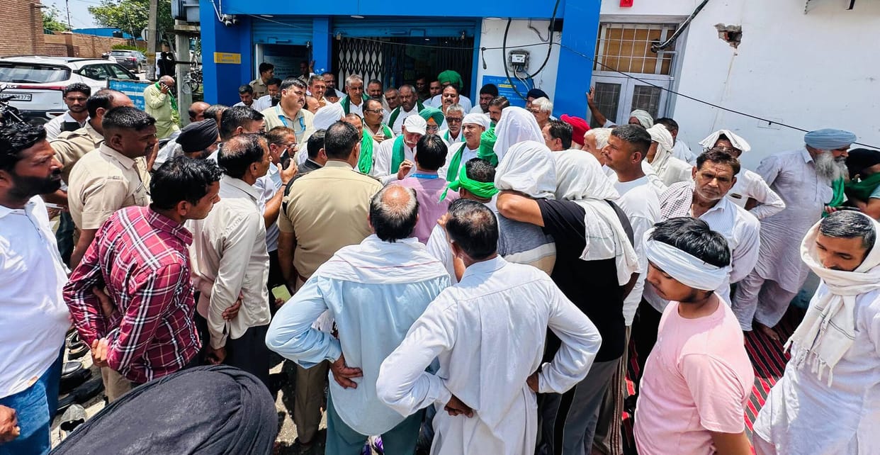 Canara Bank Locked Down; Protest Staged for Three Hours
