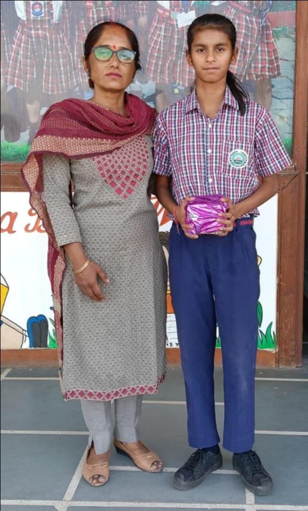 Dhauladhar School student Amanat Kaur selected for Navodaya Vidyalaya