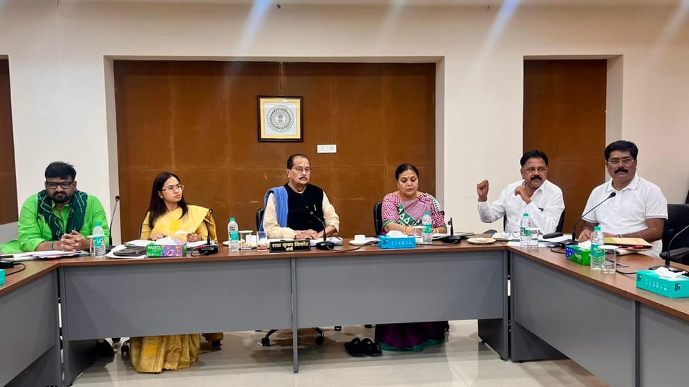 Jharkhand Congress splits over JTET language dispute, with three ministers in favour and two against