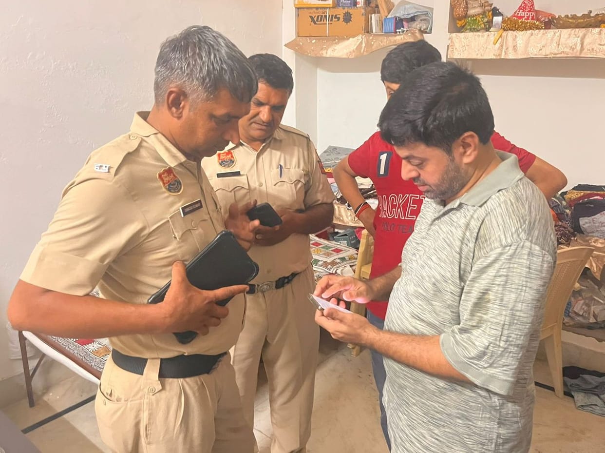The family had gone to Delhi, thieves broke into the locked house and stole jewellery and cash worth Rs 10 lakh.