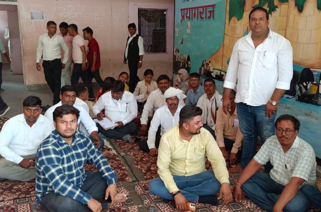 boycotted work and strike