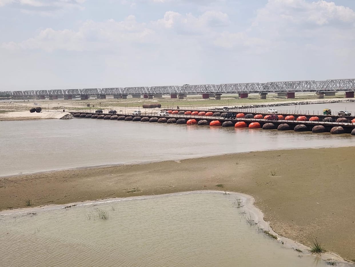 The water level of Saryu rises, danger looms over the pontoon bridge