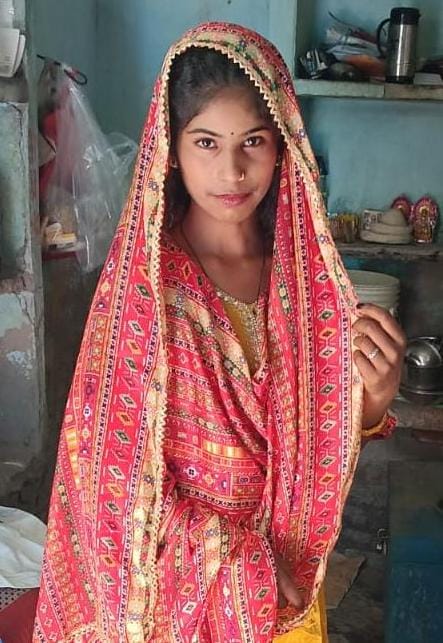 Dead body of a married woman found hanging three days ago