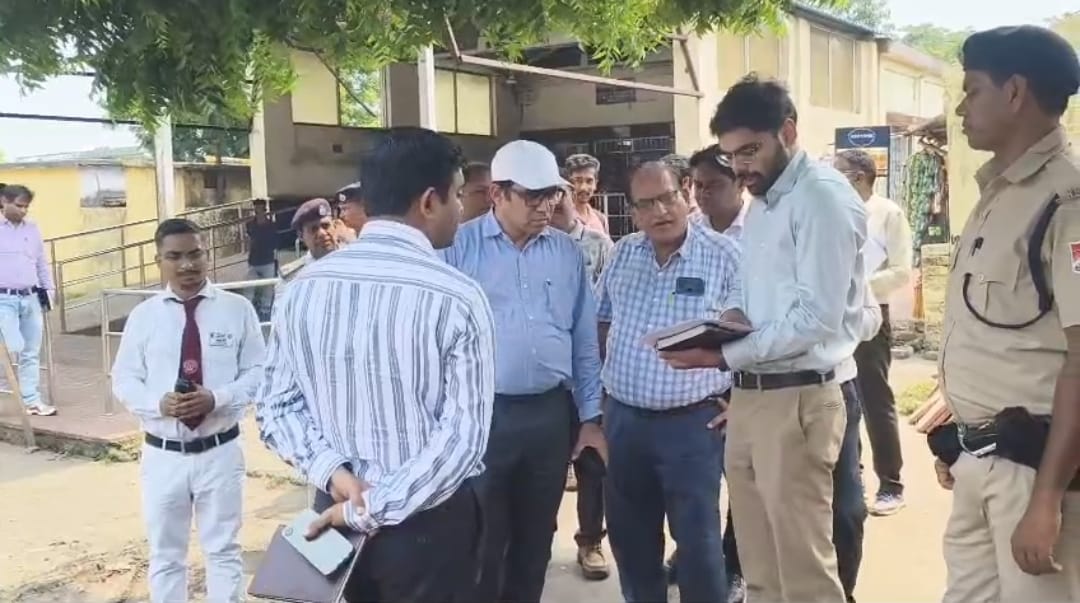 निरीक्षण करते डीआरएम