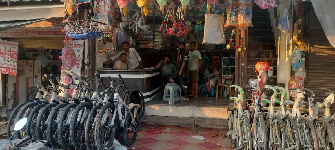 etah news world cycle day