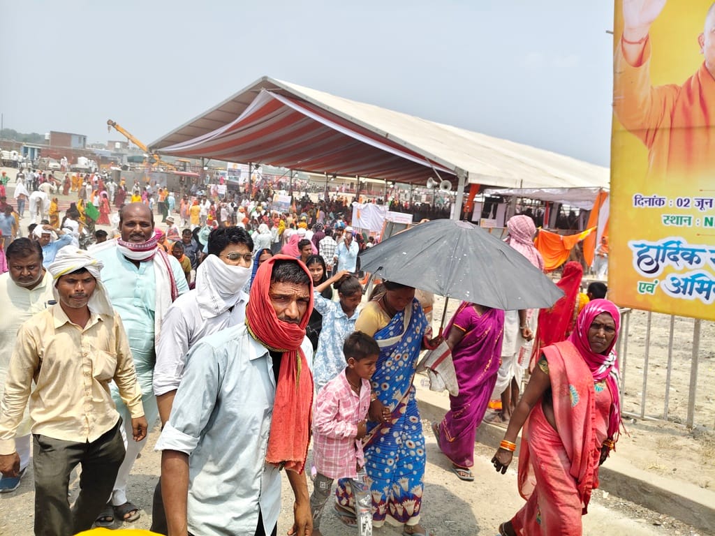 By engaging in direct dialogue, CM Yogi won the hearts of the youth.