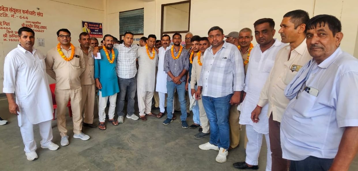 Roadways employees held discussions regarding their demands.