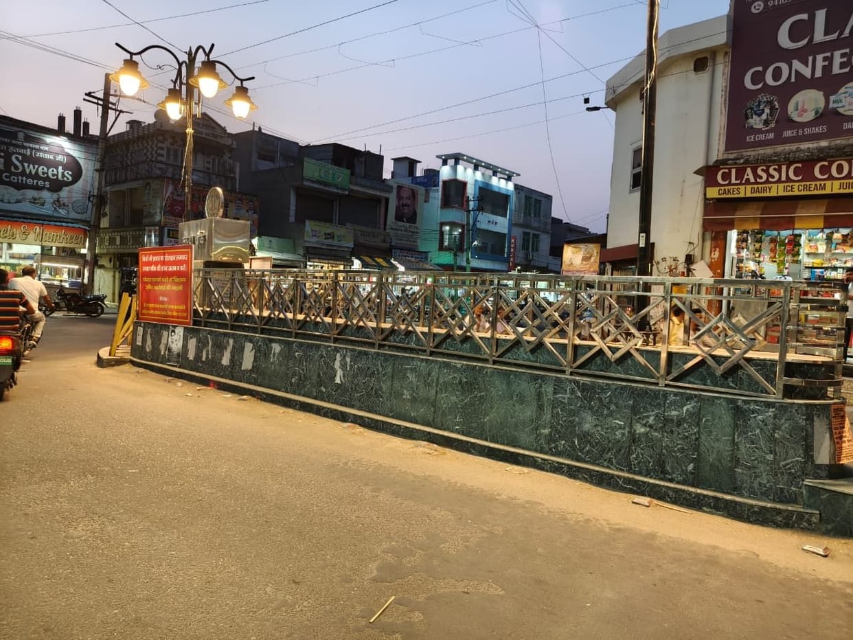 The city's main thoroughfare, from Patiala Chowk to Shiv Chowk, will light up.