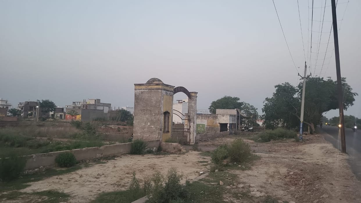 500 buyers trapped in illegal colonies, land in ADA's name