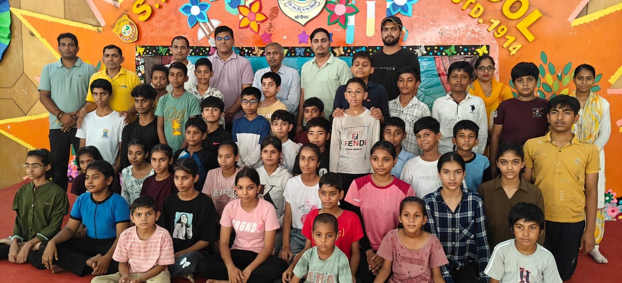 Vanshika and Krishna winners in the block level Yogasana India Championship