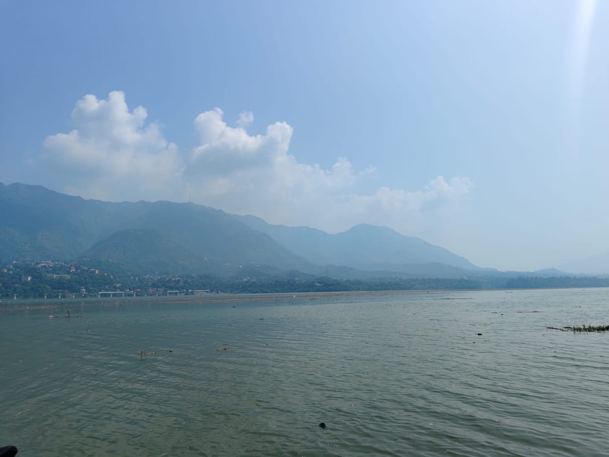 Illegal debris dumping in Gobind Sagar has destroyed fish breeding grounds.