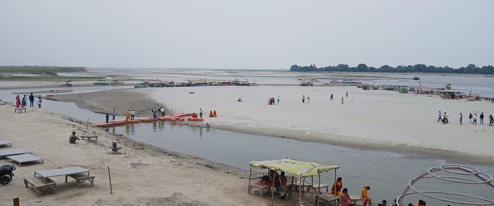 Change in the Course of the Saryu River: 8 Kilometers of Bank Displacement in 47 Years