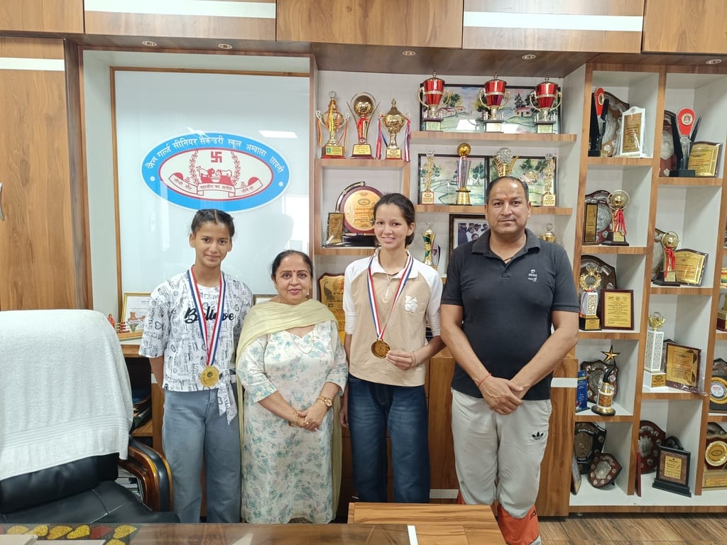 Two sisters won gold medal in handball competition