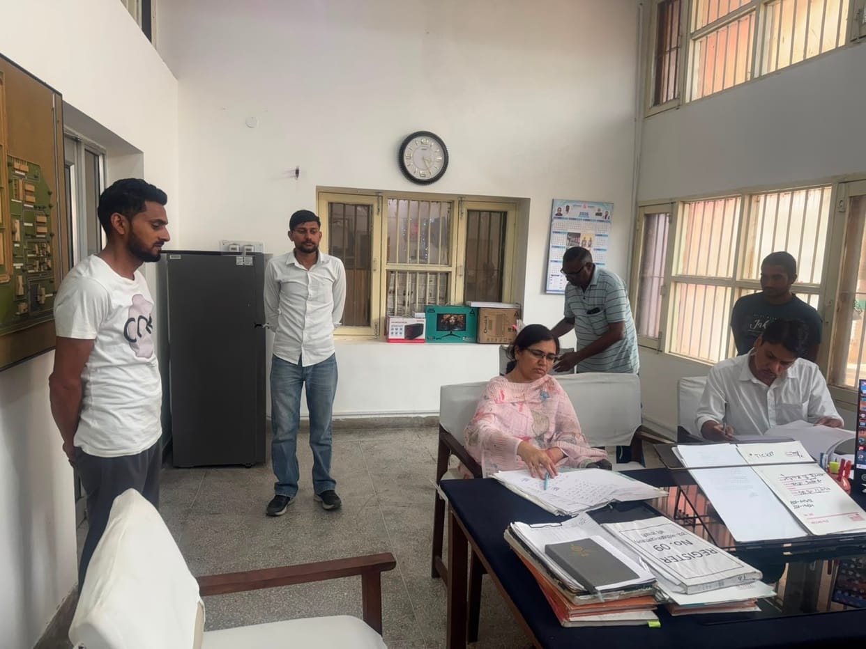 Four cases settled in the Lok Adalat of the District Jail
