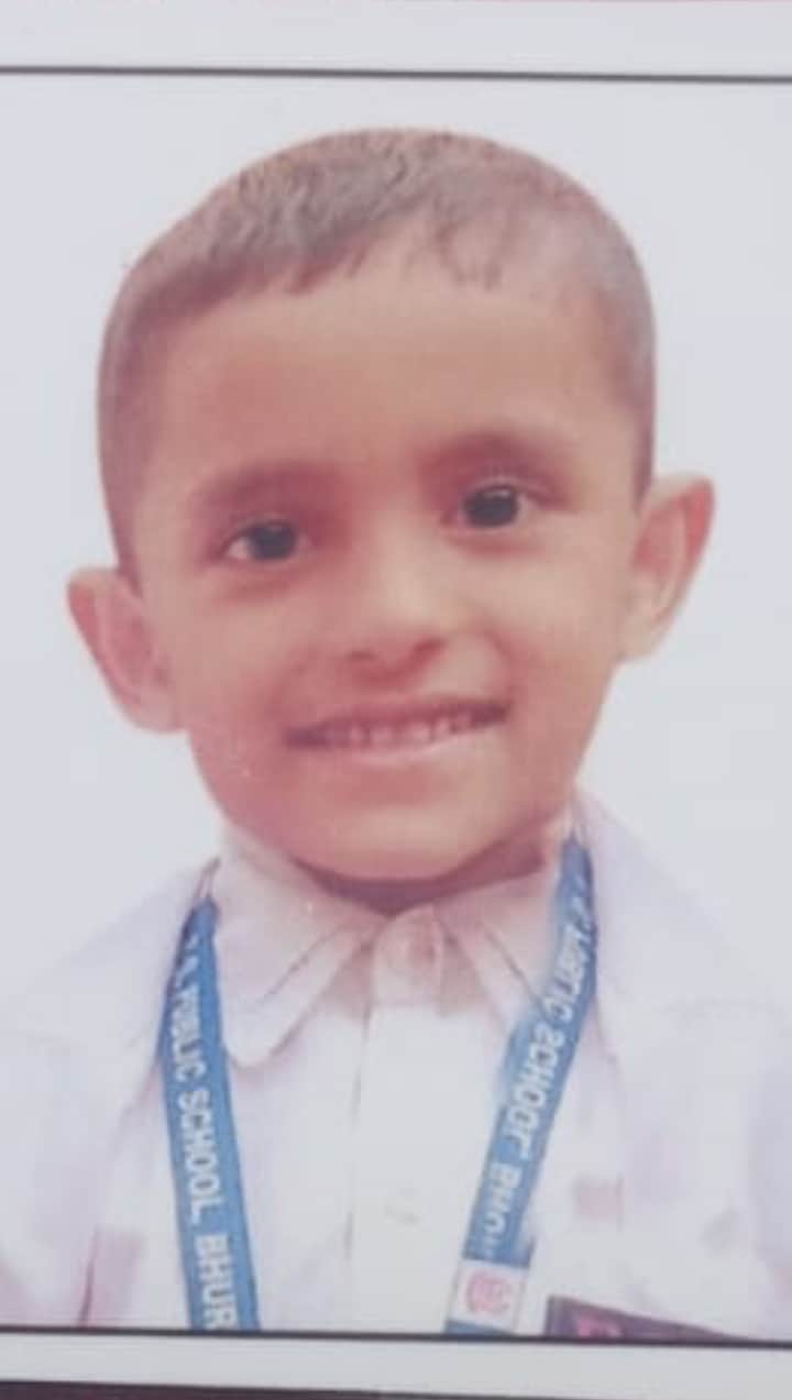 A boy died while drinking water at a petrol pump, alleging electrocution.