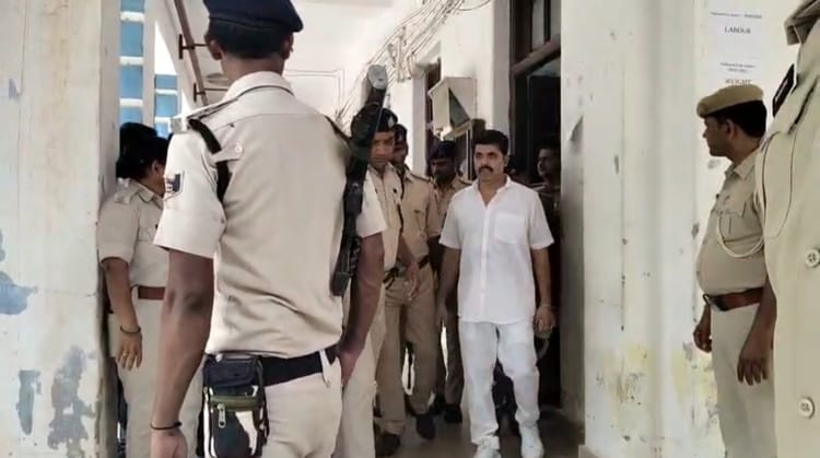 Bihar: CBI के हत्थे चढ़ा कुख्यात भोला सिंह, कोर्ट ने तीन मामलों में रिमांड मंजूर की, बेउर जेल भेजने की तैयारी