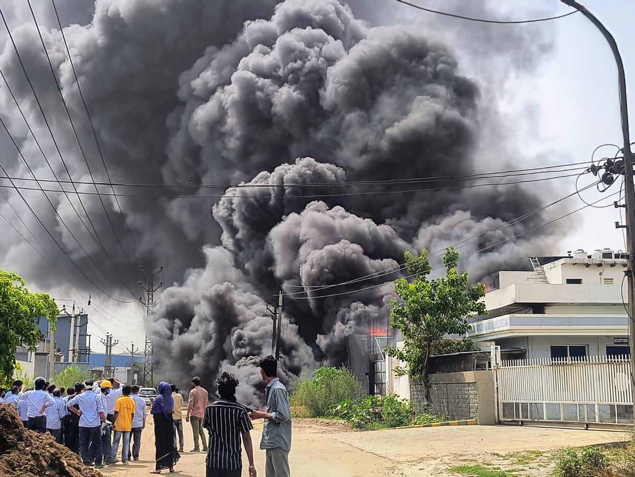 Massive fire breaks out in two factories, oil tanker blast causes panic