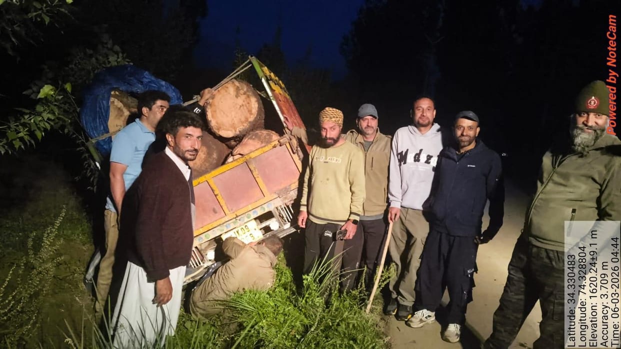 Srinagar, Smuggling of Wood, Langet, Kupwara