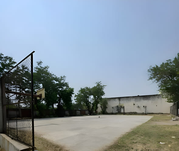 Basketball court running without a coach