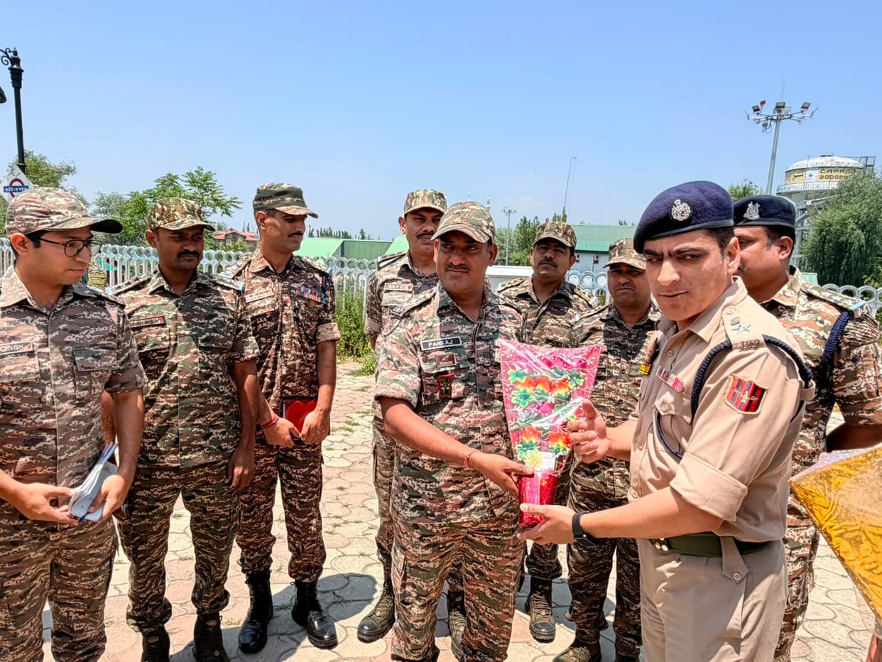 Srinagar, CAPF Companies, Reached Srinagar, Police Welcome