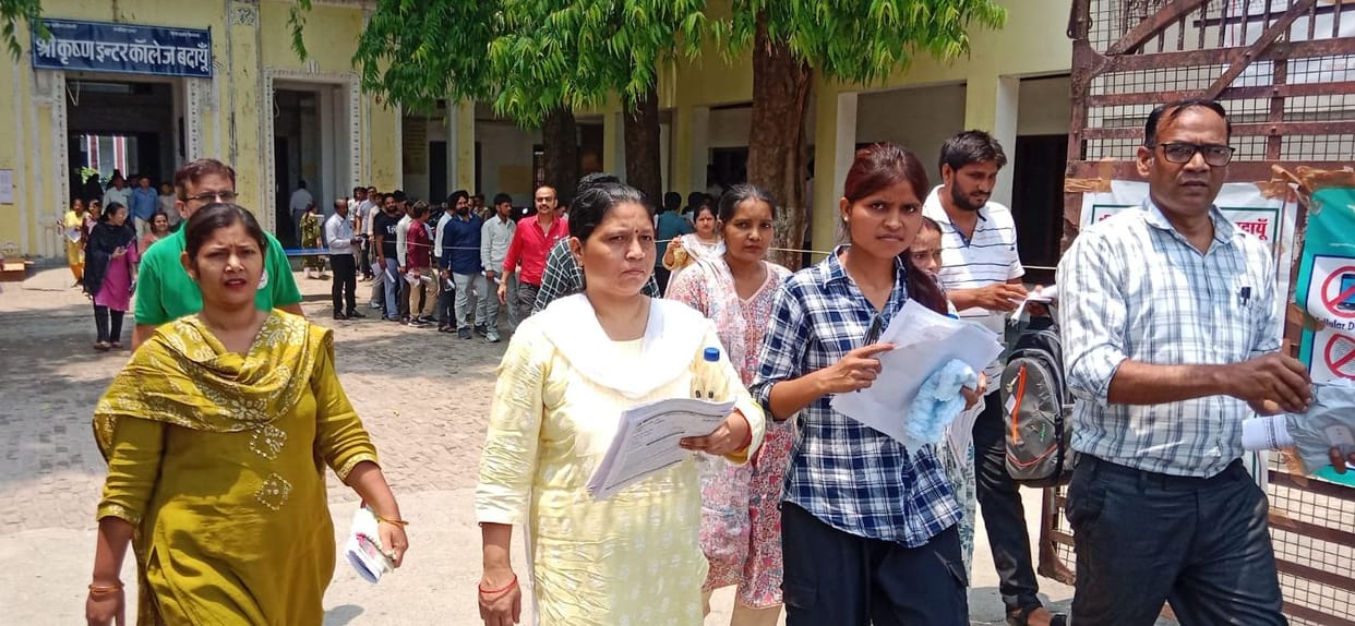 TGT Exam: Questions Outside the Syllabus Cause Anxiety