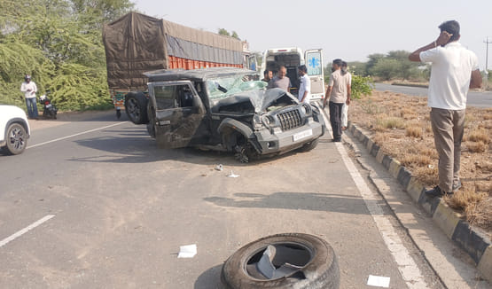 3 injured in thar accident