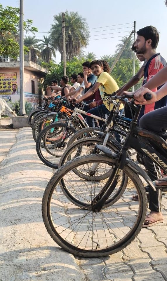 Youth gave the message of staying healthy through cycle rally